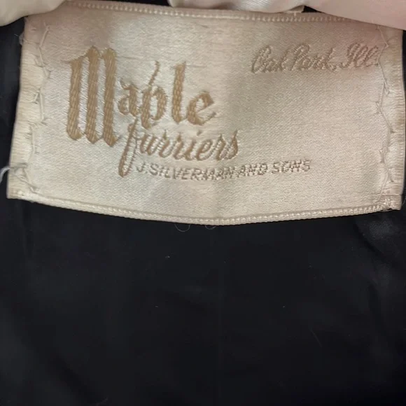 Vintage lambs fur coat with fur collar from Maple Furriers in Oak Park Illinois. - Picture 4 of 11